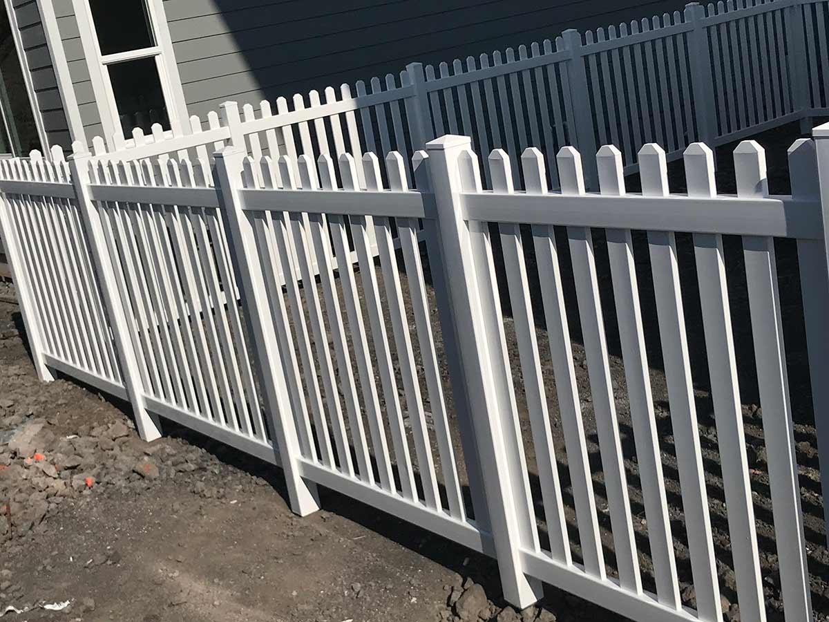How to Choose the Right Fence Contractor for Your Big Island Home