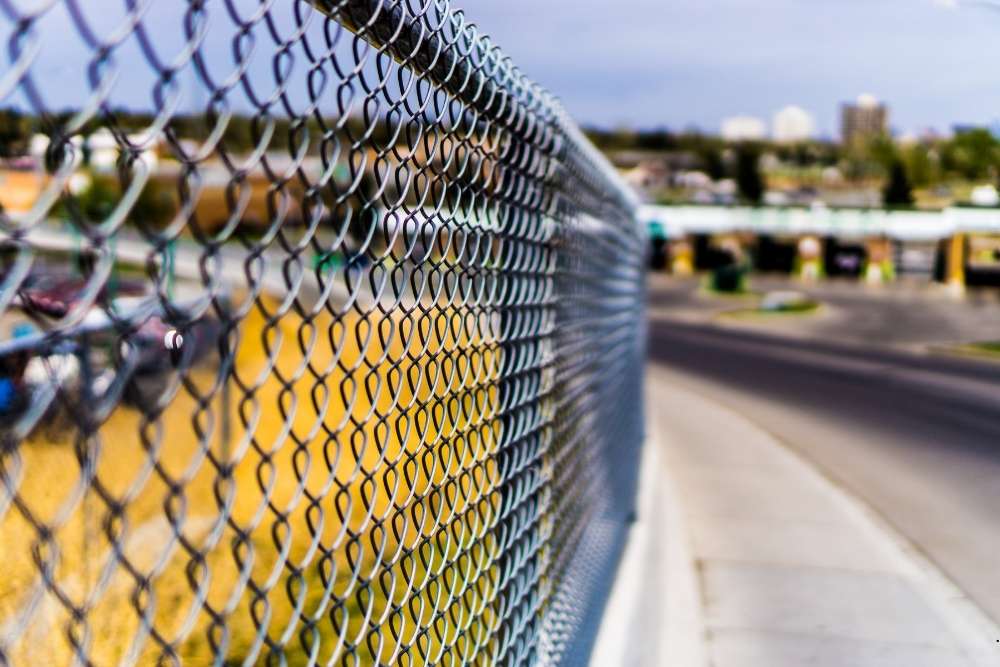 wood vs chain link fencing Hakalau HI